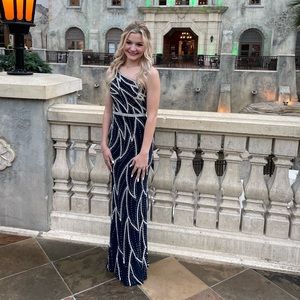 Jovani deep navy-blue and Silver rhinestone size 00 pageant/prom/evening gown